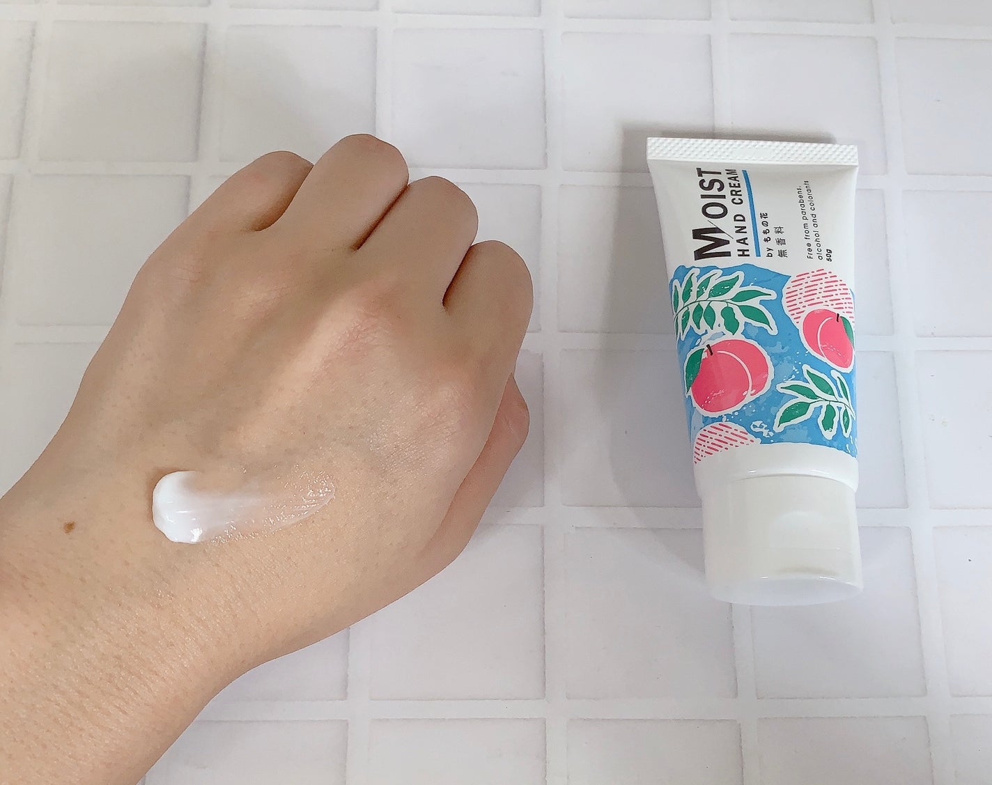 ももの花 モイストハンドクリーム すっきりピーチの香り/オリヂナル/ハンドクリームを使ったクチコミ(7枚目)