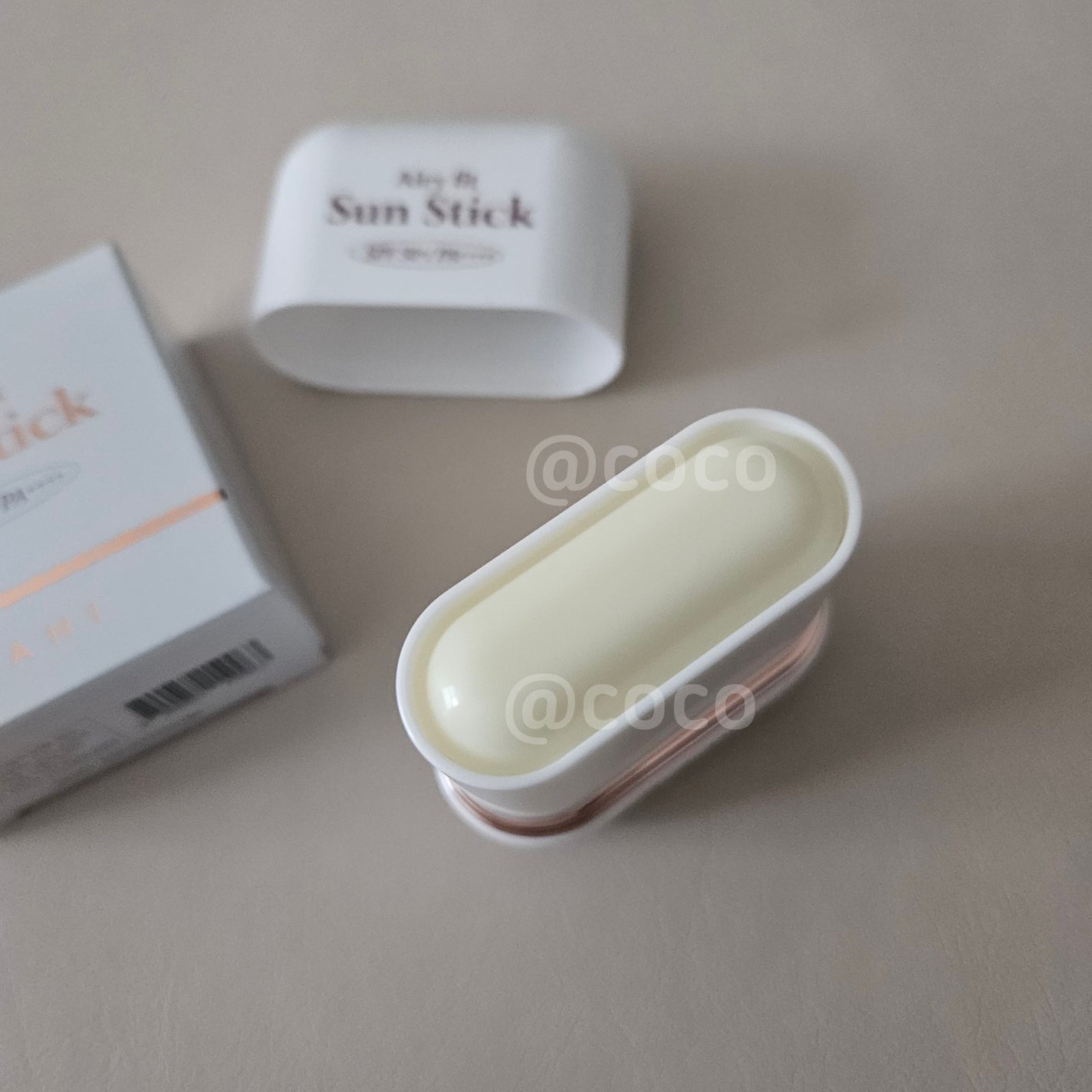 エアリーフィットサンスティック/KAHI/日焼け止めスティックを使ったクチコミ(2枚目)