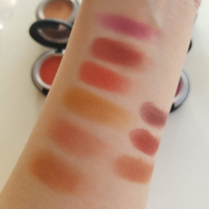 パウダー キス アイシャドウ/M・A・C/単色アイシャドウを使ったクチコミ(2枚目)