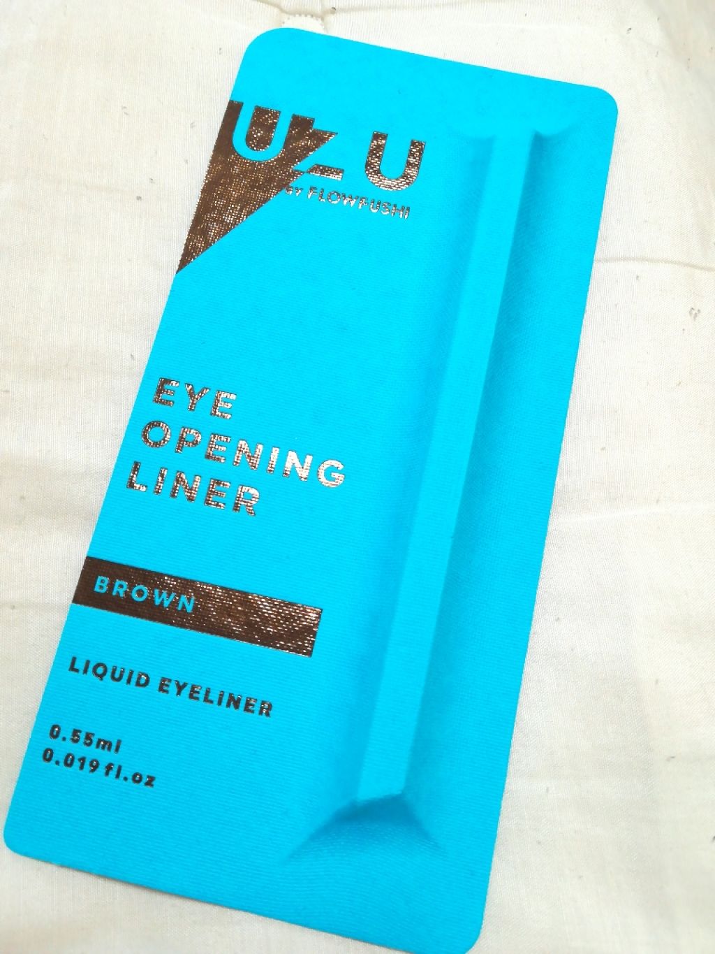 EYE OPENING LINER/UZU BY FLOWFUSHI/リキッドアイライナーを使ったクチコミ(1枚目)