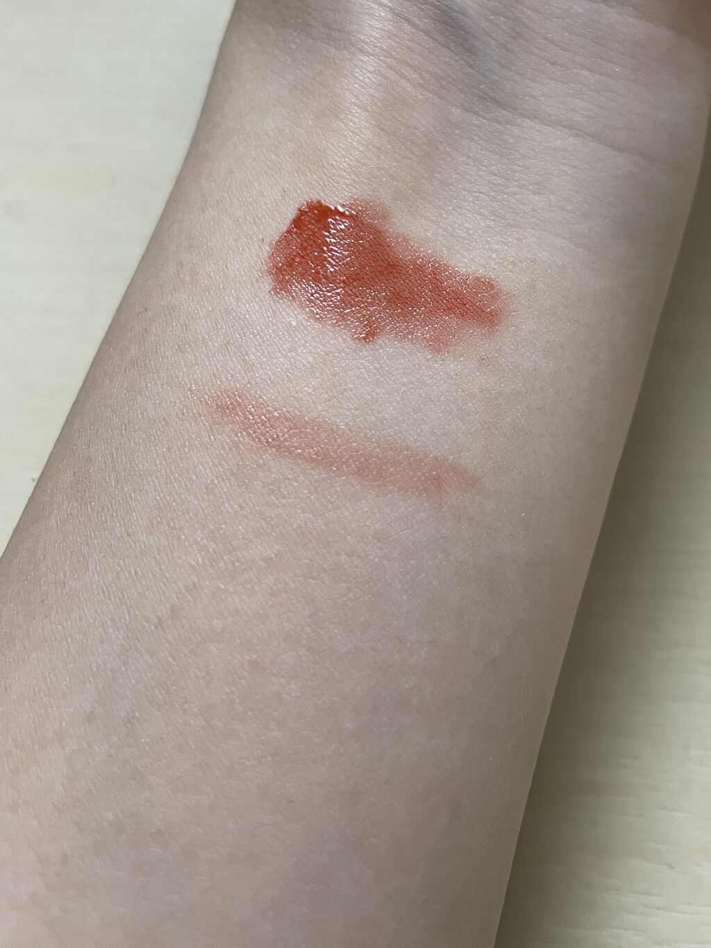 ジューシーラスティングティント/rom&nd/リップティントを使ったクチコミ（2枚目）