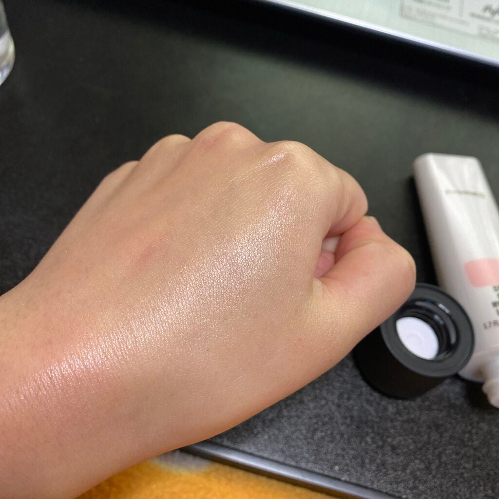 shiny_beauty_vmwa on LIPS 「macのストロボクリームのピンクライトです!匂いもとてもいい香..」(4枚目)