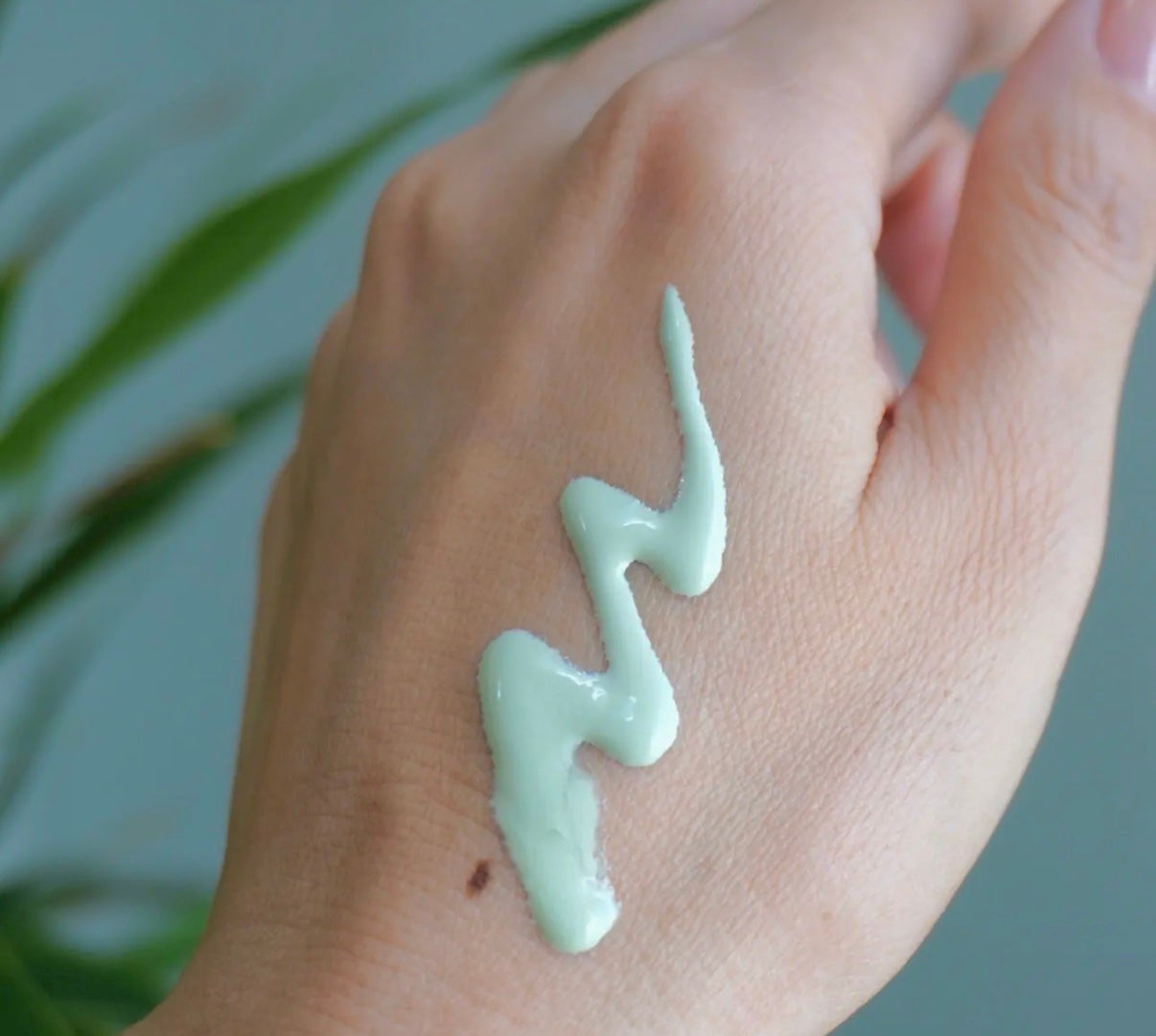 ティーツリーピュリファイングリーンアップサン/Dr.Ceuracle/日焼け止めミルクを使ったクチコミ(3枚目)