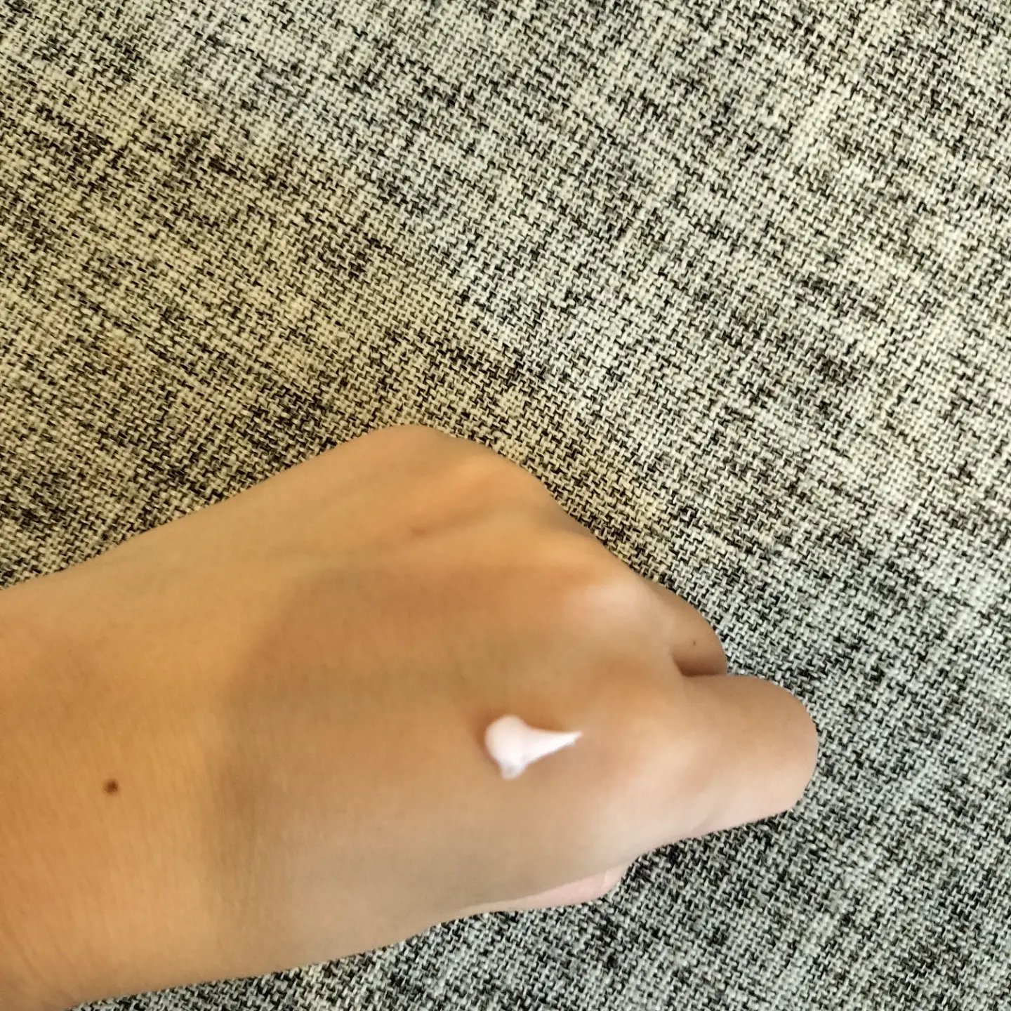 カラーフィットハンドクリーム/ロダレット/ハンドクリームを使ったクチコミ（2枚目）