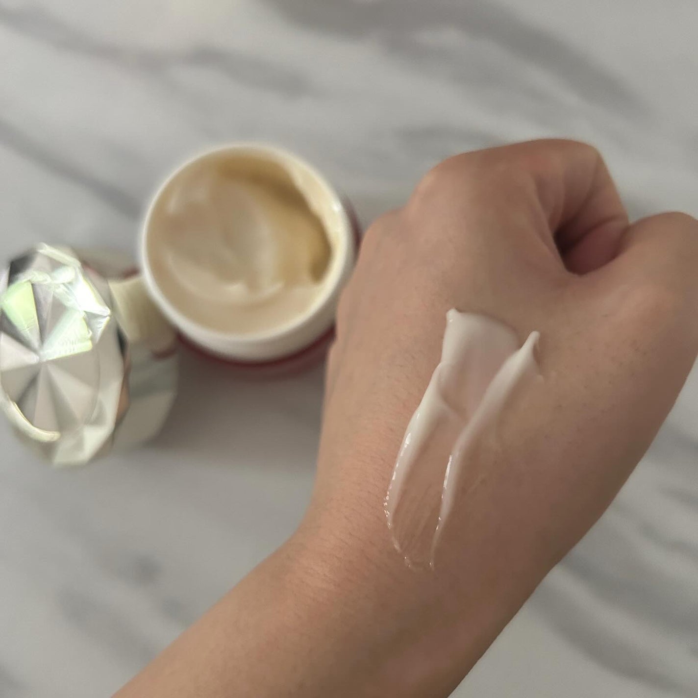 waco on LIPS 「シワ改善・ハリ不足など年齢サインにアプローチした高機能オールイ..」(3枚目)