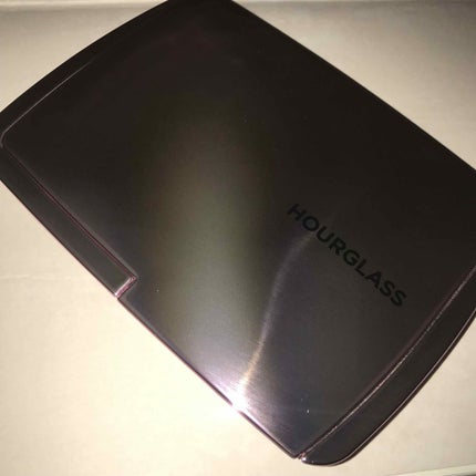 Hourglass Ambient Lighting Powder/HOURGLASS/プレストパウダーを使ったクチコミ(1枚目)