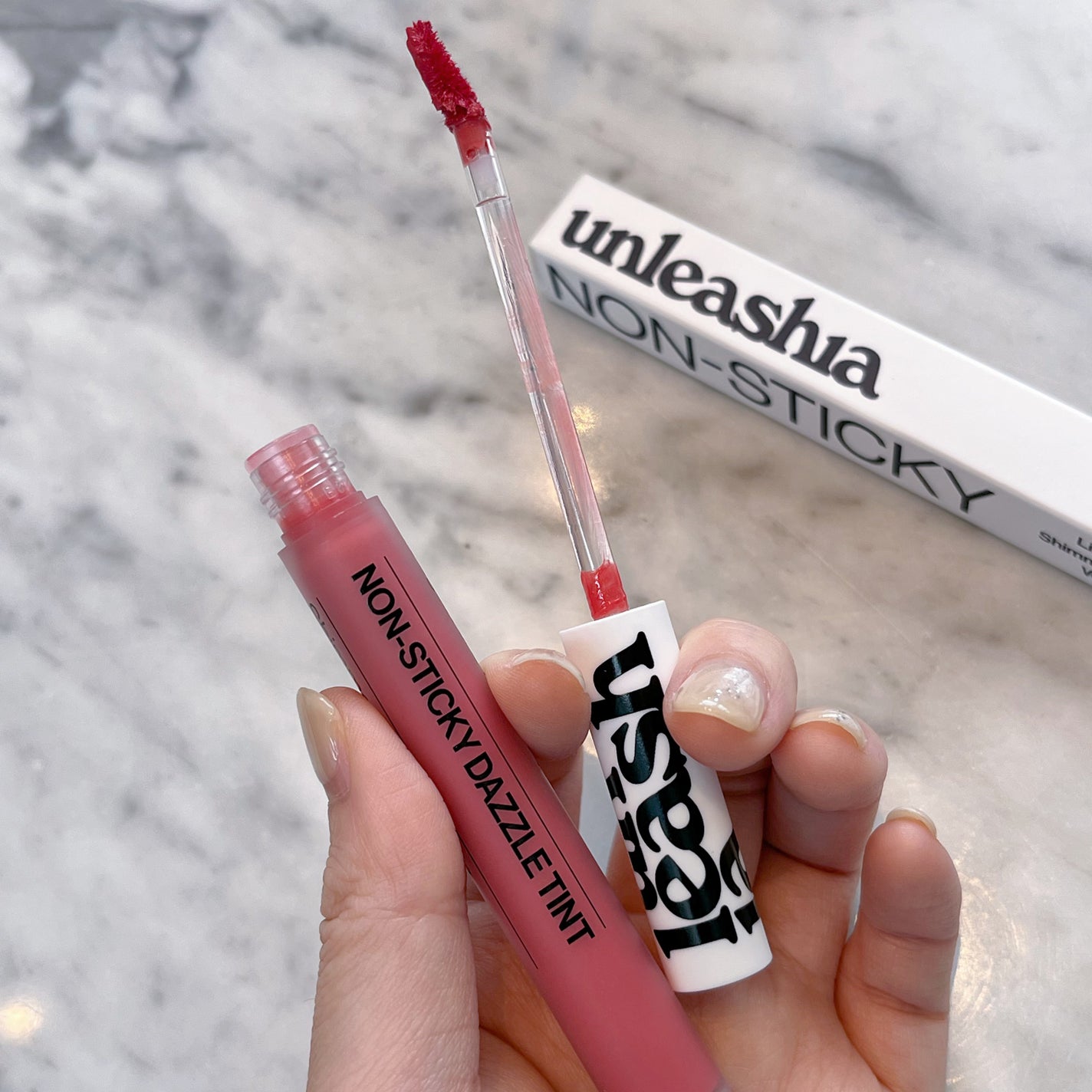 ノンスティッキーダズルティント/unleashia/リップティントを使ったクチコミ(3枚目)