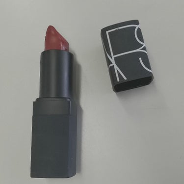 リップスティック(旧)/NARS/口紅を使ったクチコミ（1枚目）