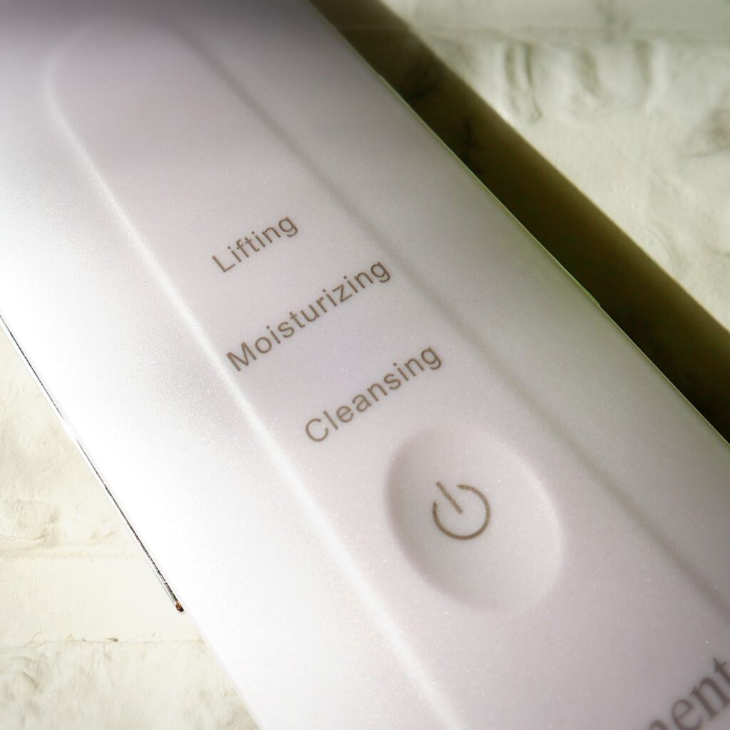 モイスチャーピーリングプロ/Le ment/美顔器・マッサージを使ったクチコミ(3枚目)