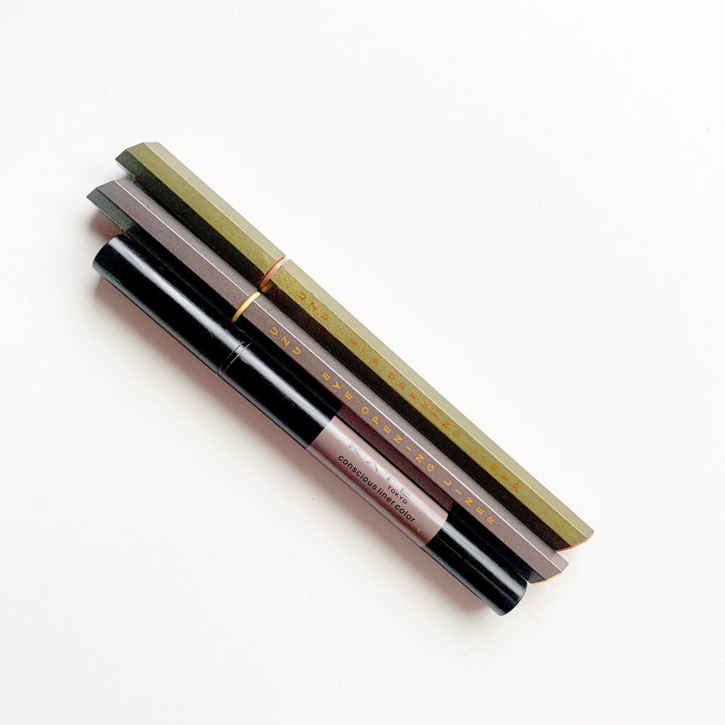 EYE OPENING LINER/UZU BY FLOWFUSHI/リキッドアイライナーを使ったクチコミ(2枚目)