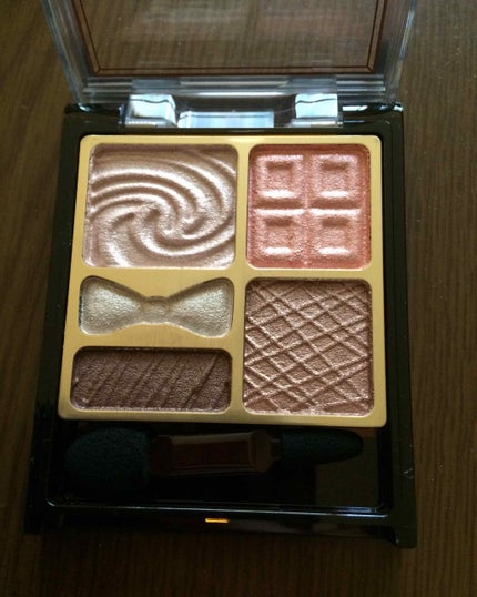 プレミアムガトーシャドウ/スウィーツ スウィーツ/アイシャドウパレットを使ったクチコミ(2枚目)