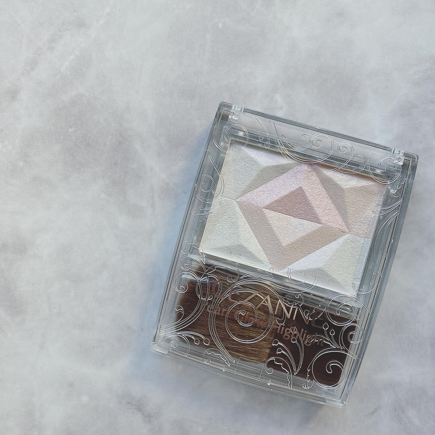 パールグロウハイライト/CEZANNE/ハイライト・シェーディングを使ったクチコミ(1枚目)