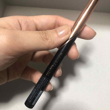 ハイパーシャープ ライナー R BK-1 漆黒ブラック/MAYBELLINE NEW YORK/リキッドアイライナーを使ったクチコミ（2枚目）