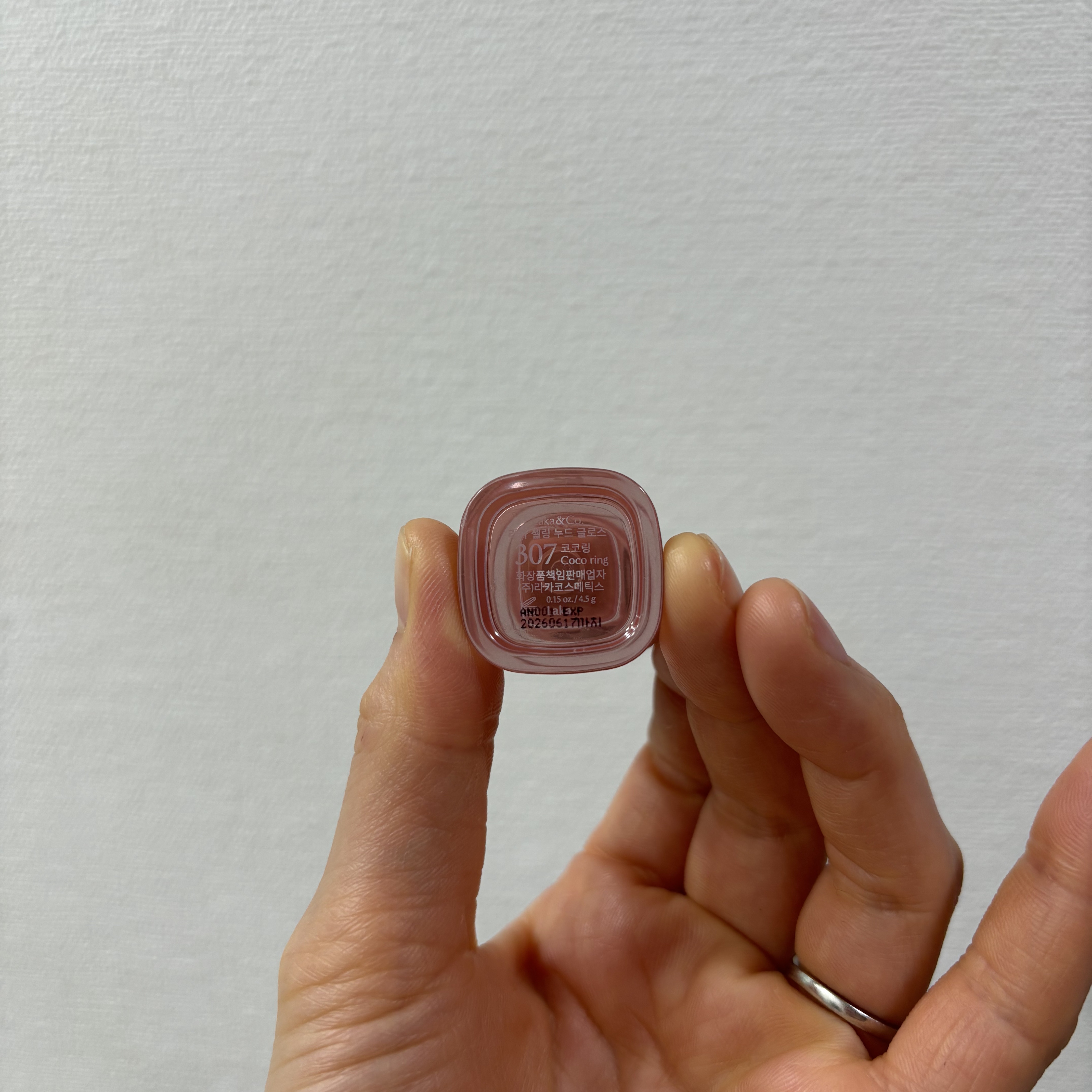 ジェリーイングヌードグロス/Laka/リップグロスを使ったクチコミ（3枚目）