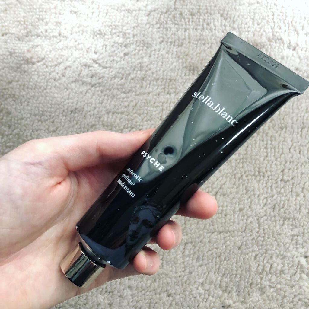 オーセンティックパフュームハンドクリーム プシケ(PSYCHE)/Stella.Blanc/ハンドクリームを使ったクチコミ（2枚目）