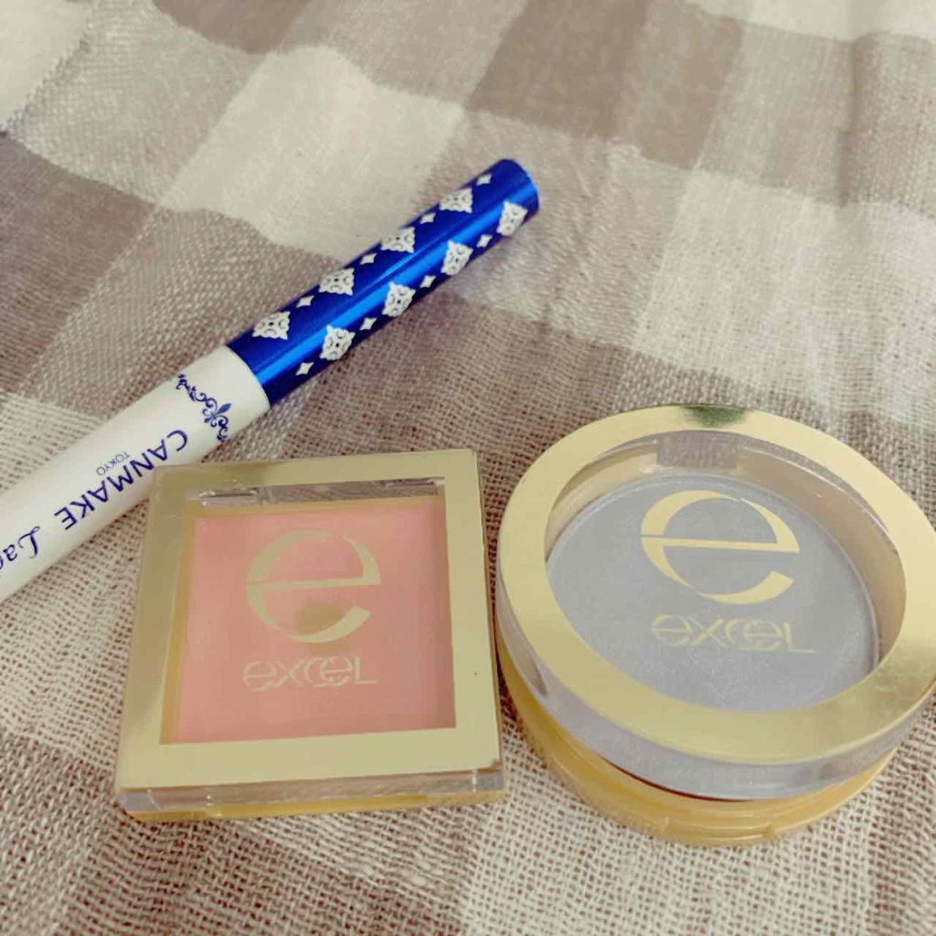 シャイニーシャドウ N/excel/単色アイシャドウを使ったクチコミ（1枚目）