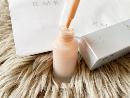 カラーファンデーション/RMK/リキッドファンデーションを使ったクチコミ(2枚目)