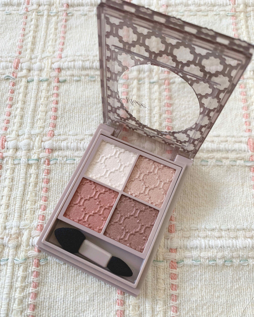 グロッシーリッチ アイズ N/Visée/アイシャドウパレットを使ったクチコミ（3枚目）