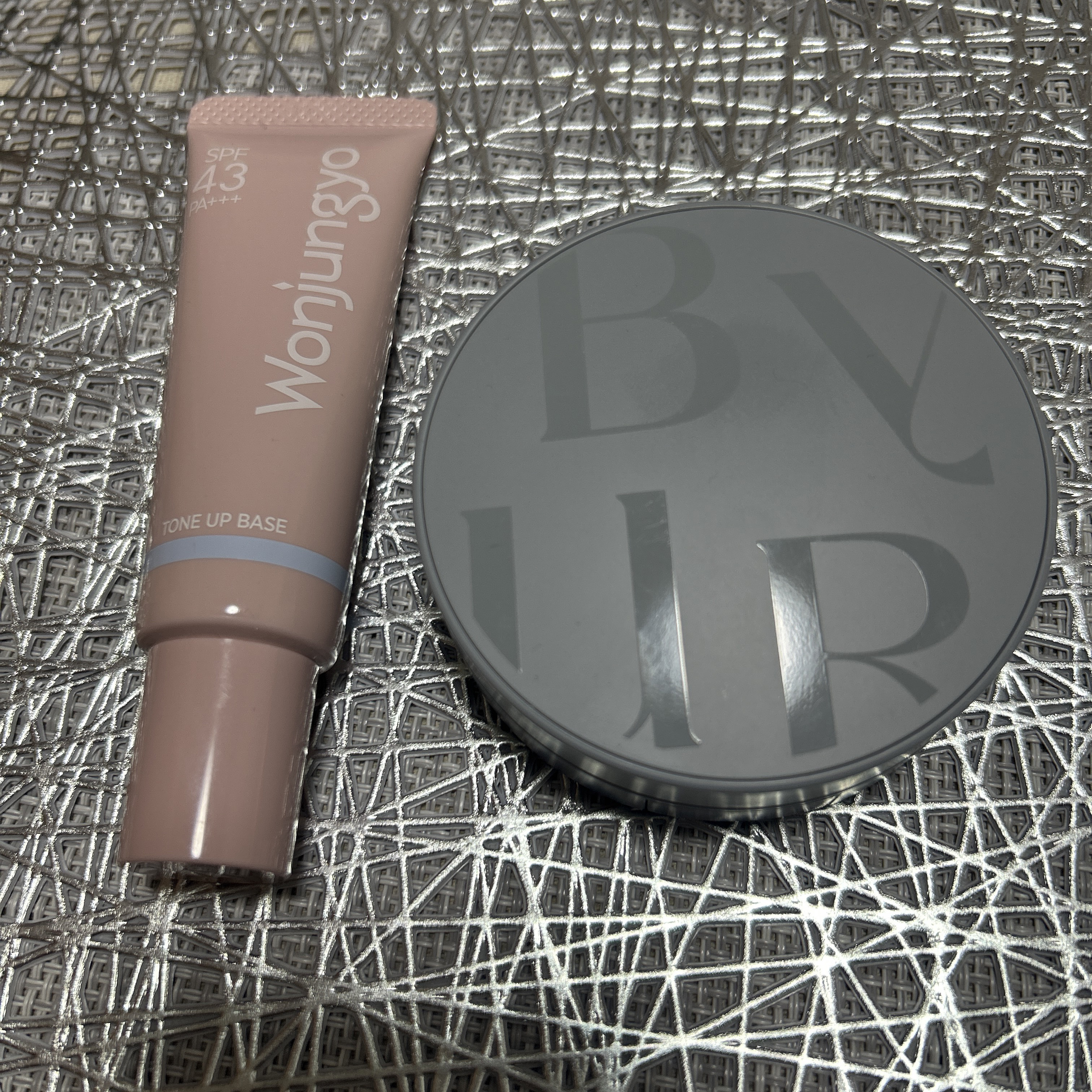 クチュール ミニ クラッチ/YVES SAINT LAURENT BEAUTE/アイシャドウパレットを使ったクチコミ（1枚目）