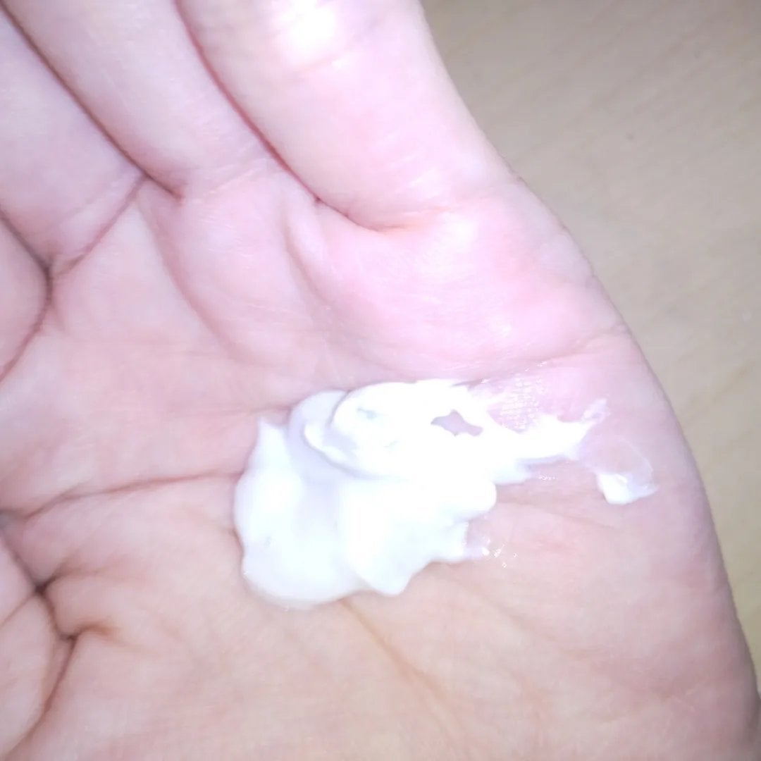 あっちゃん💤🧡🎯🌟 on LIPS 「💙ニベア様2WAY美容洗顔試供品を頂きました✨気になるザラつき..」(2枚目)