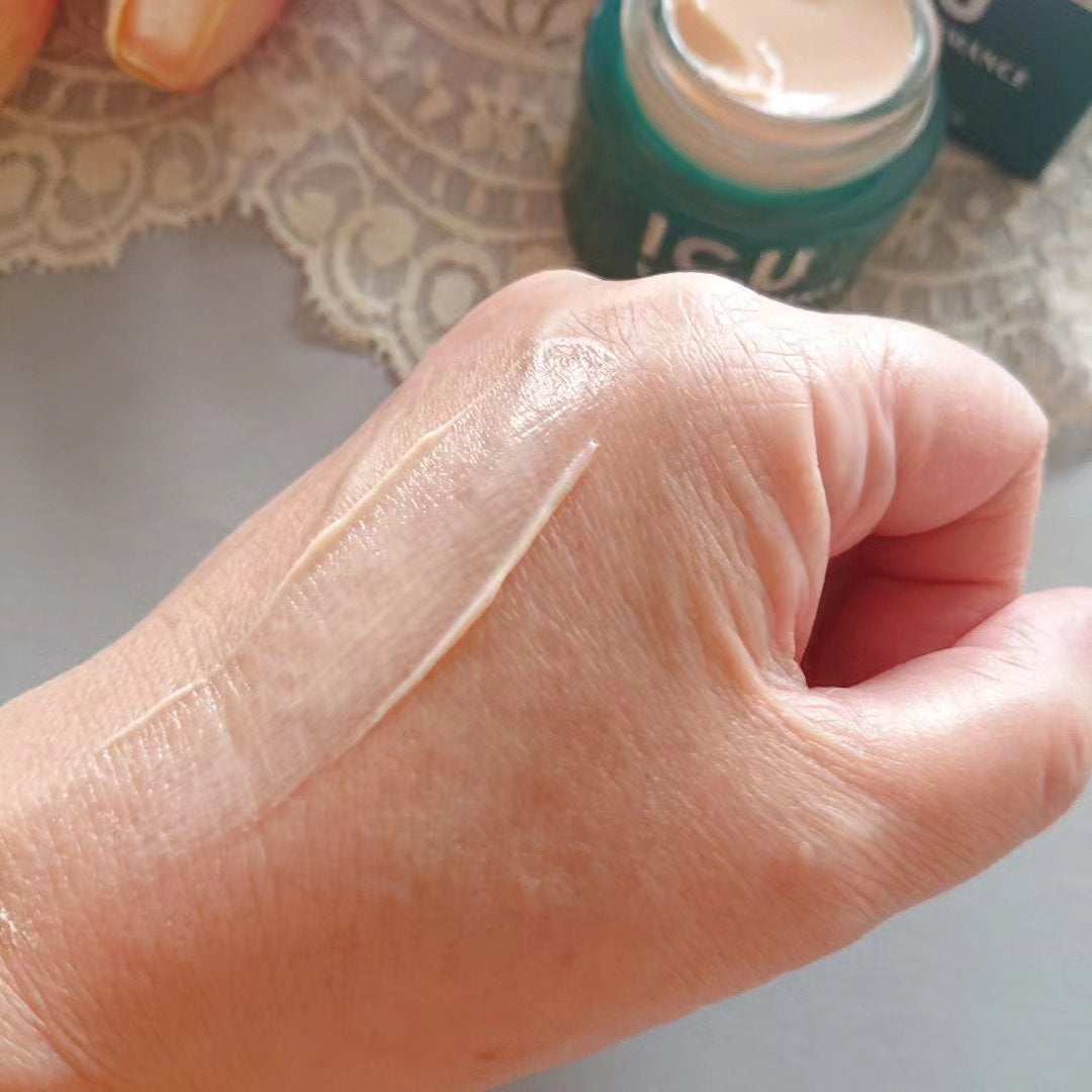 フイルナチュラント IC.U V パフォーマンス/IC.U/フェイスクリームを使ったクチコミ(5枚目)