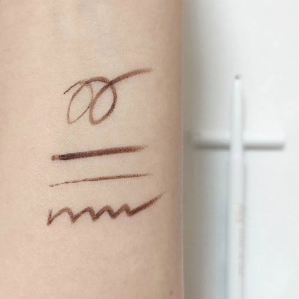 S2ND カラーザバイブアイライナーのクチコミ「👑 S2ND カラーザバイブアイライナー
color : #02リリーフラテ
*¥1,.....」(3枚目)