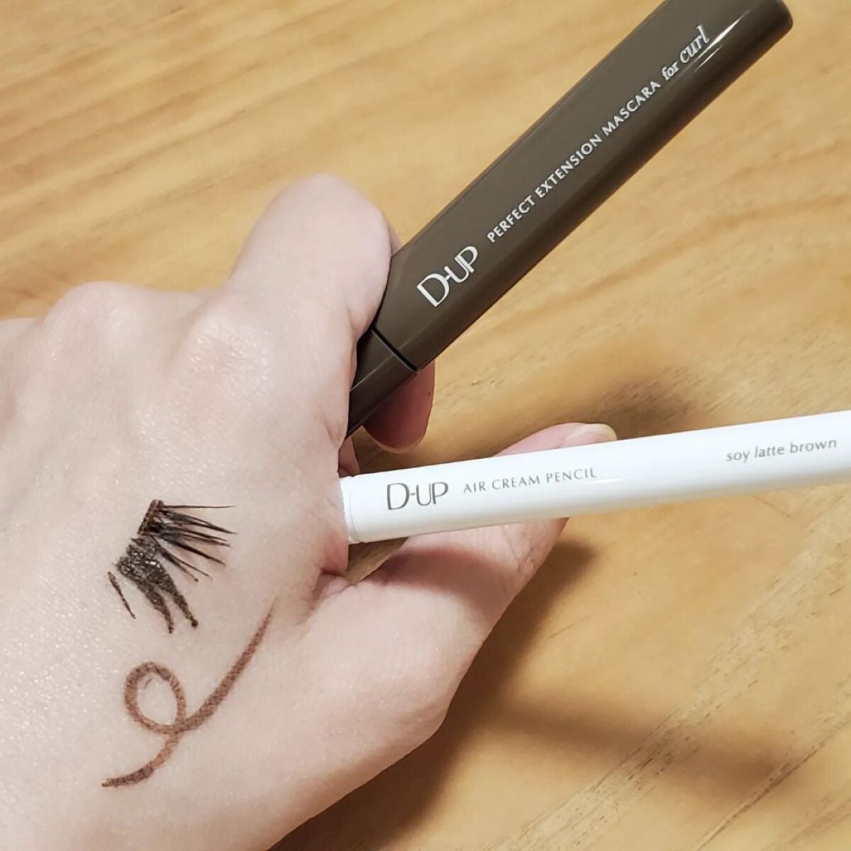 パーフェクトエクステンション マスカラ for カール/D-UP/マスカラを使ったクチコミ(8枚目)