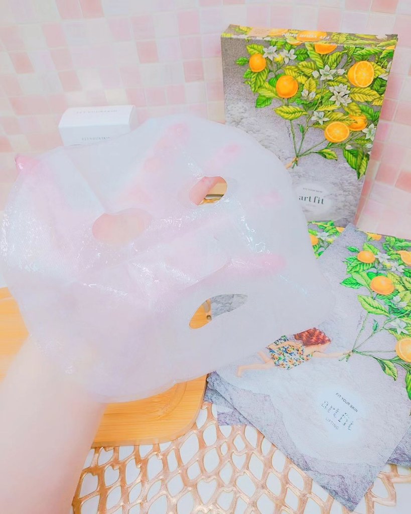 FIT YOUR SKIN マスクパックLiftingのクチコミ「フィットユアスキン

ꕤアートフィットブライトニングマスクパック

28ml・5枚入り

＼ふ.....」（3枚目）