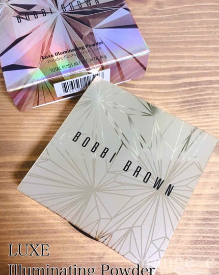 リュクス イルミネイティング パウダー/BOBBI BROWN/パウダーハイライトを使ったクチコミ(1枚目)