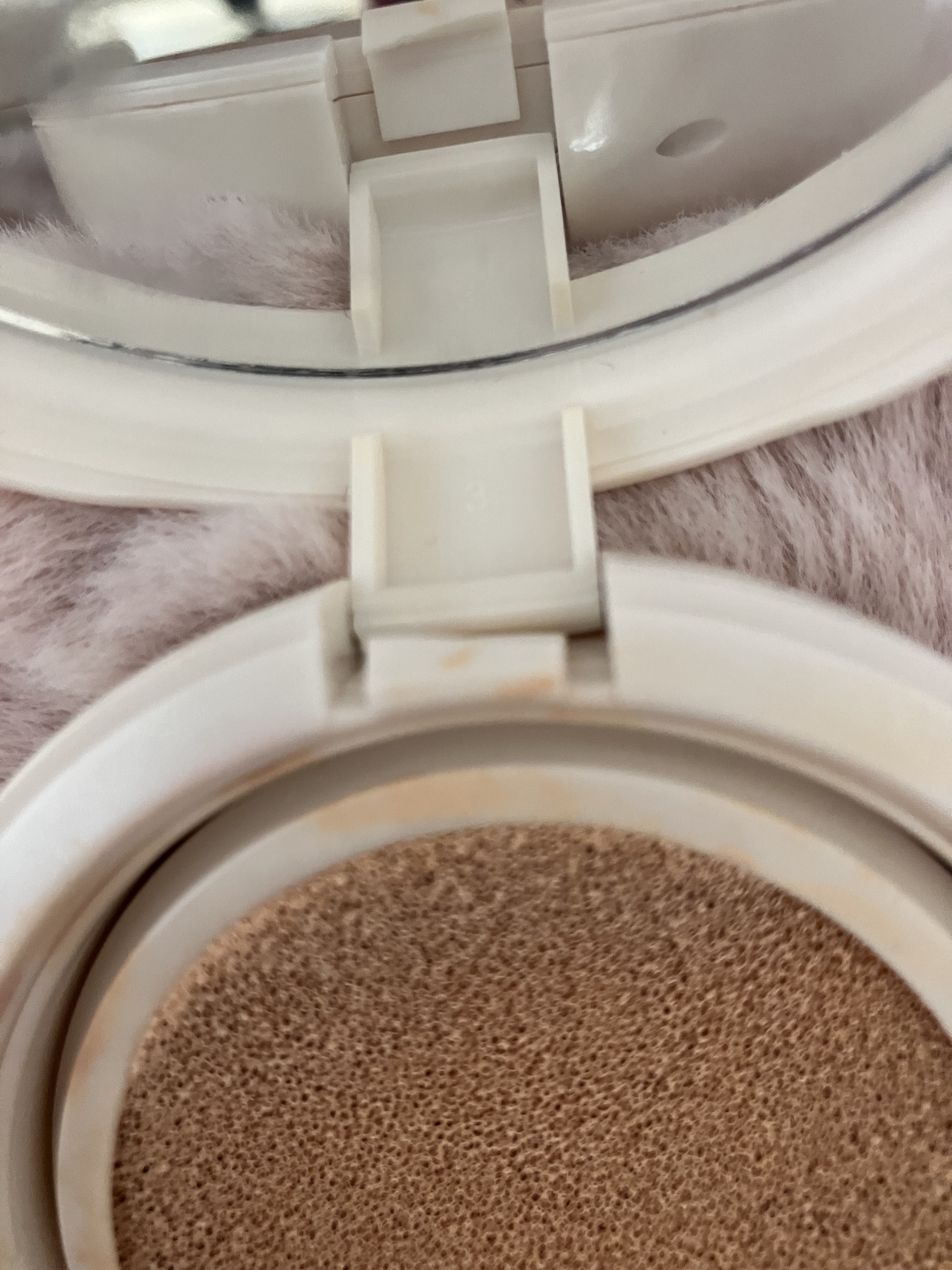 フィクシングヌードクッション #1 ホスリン/too cool for school/クッションファンデーションを使ったクチコミ（2枚目）