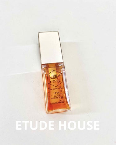 ETUDE HOUSE/Hセラ トリートメントリップオイル
￥1200 (税抜)

贅沢なツヤと極上の潤い、唇にトロ～ンととろけるオイル美容液。ハリのある贅沢なツヤ感でキスしたくなる唇に。ほんのり甘いハ