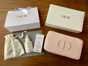 【旧】スノー アルティメット エッセンス オブ ライト/Dior/美容液を使ったクチコミ（1枚目）