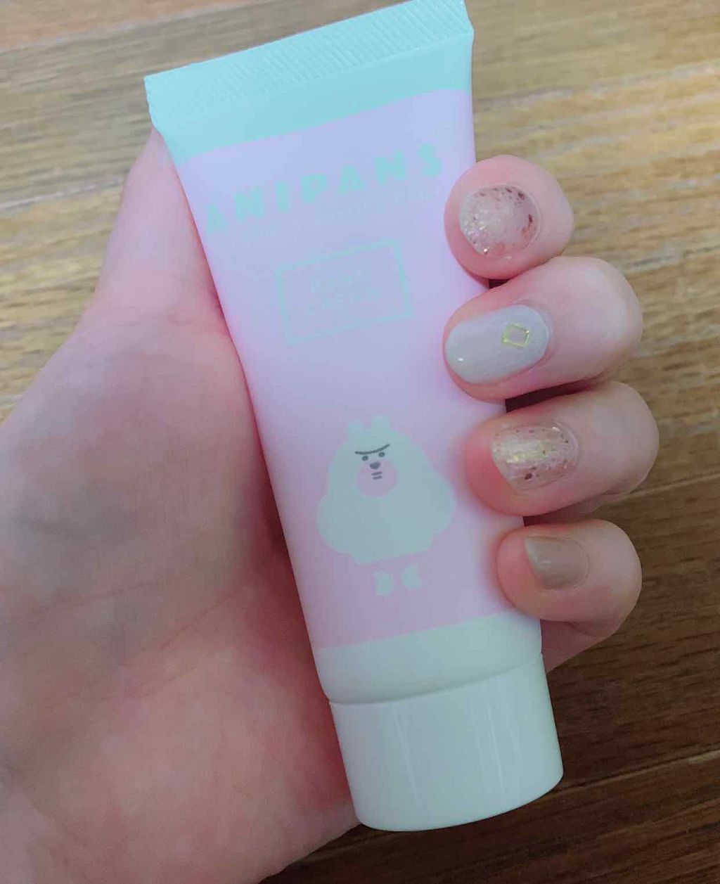 ガールズトレンド研究所 アロマハンドクリームD/DAISO/ハンドクリームを使ったクチコミ（1枚目）