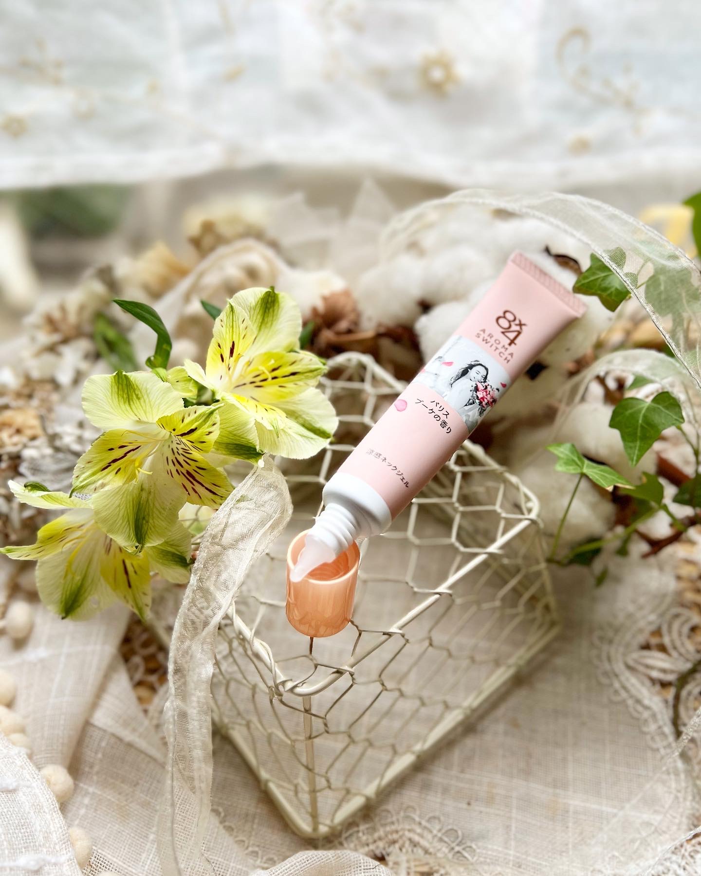 8x4 アロマスイッチ 涼感ネックジェル パリスブーケの香り/８ｘ４/デオドラント・制汗剤を使ったクチコミ（3枚目）