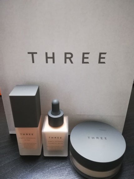 アルティメイトダイアフェネス ルースパウダー/THREE/ルースパウダーを使ったクチコミ(1枚目)