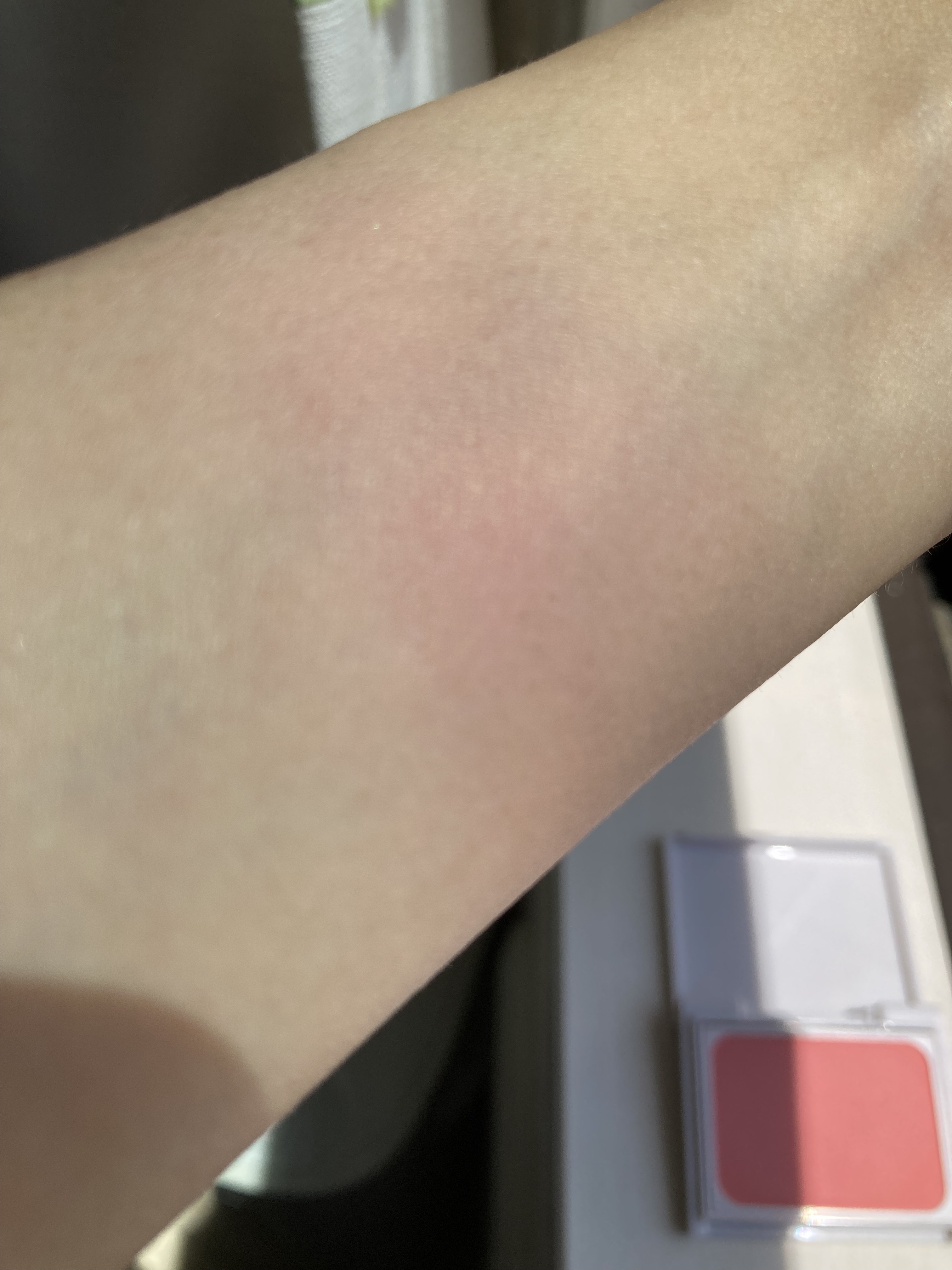 ライトブラッシュ グァバ/オルビス/パウダーチークを使ったクチコミ（2枚目）