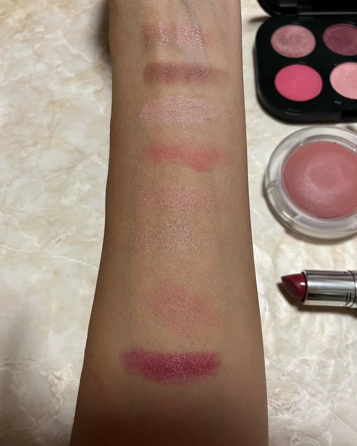 ラスターガラス リップスティック ビーム ゼア, ダン ザット/M・A・C/口紅を使ったクチコミ（2枚目）