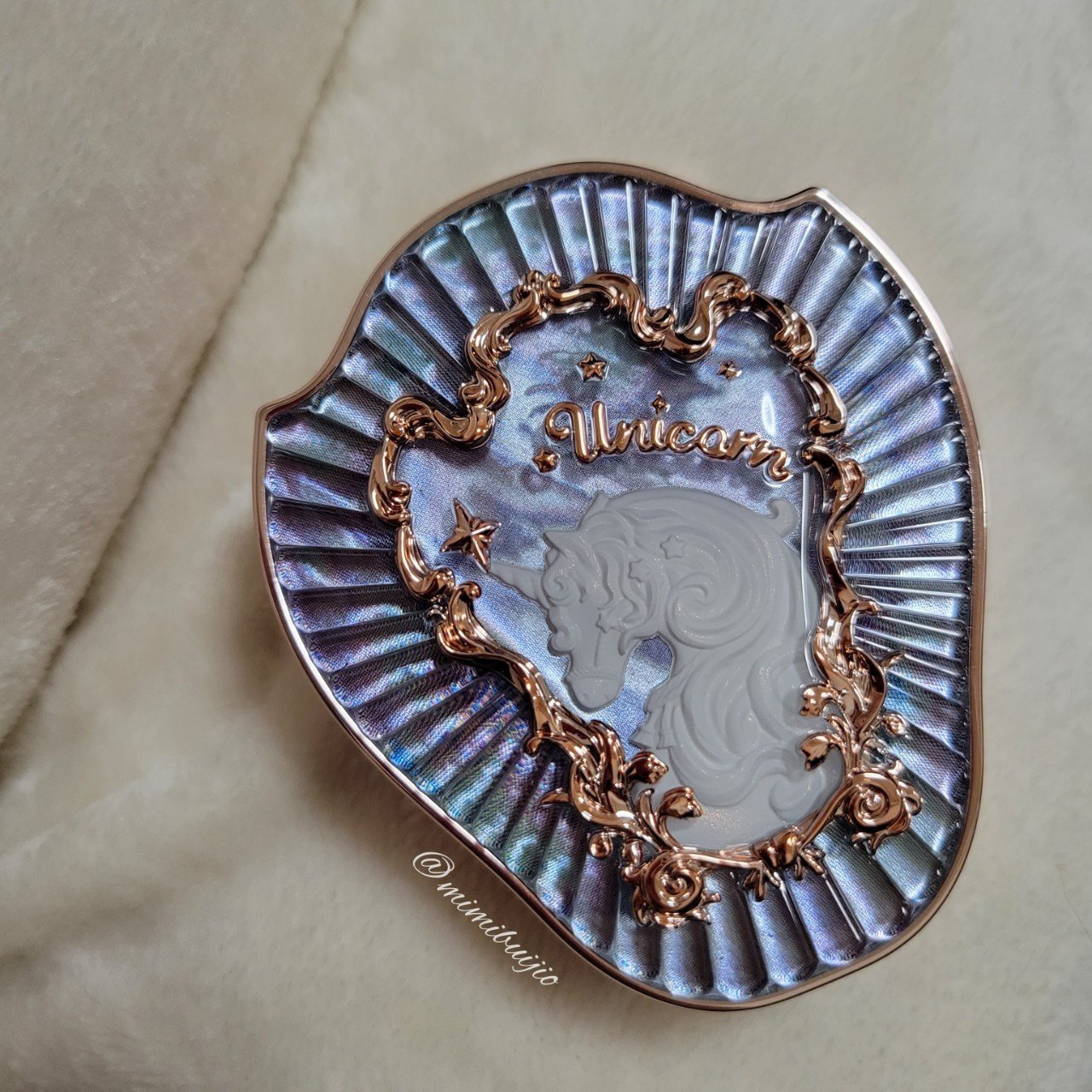 クリスタルユニコーンシリーズ チークブラッシュ 05 アンライプピーチ/FlowerKnows/パウダーチークを使ったクチコミ（3枚目）