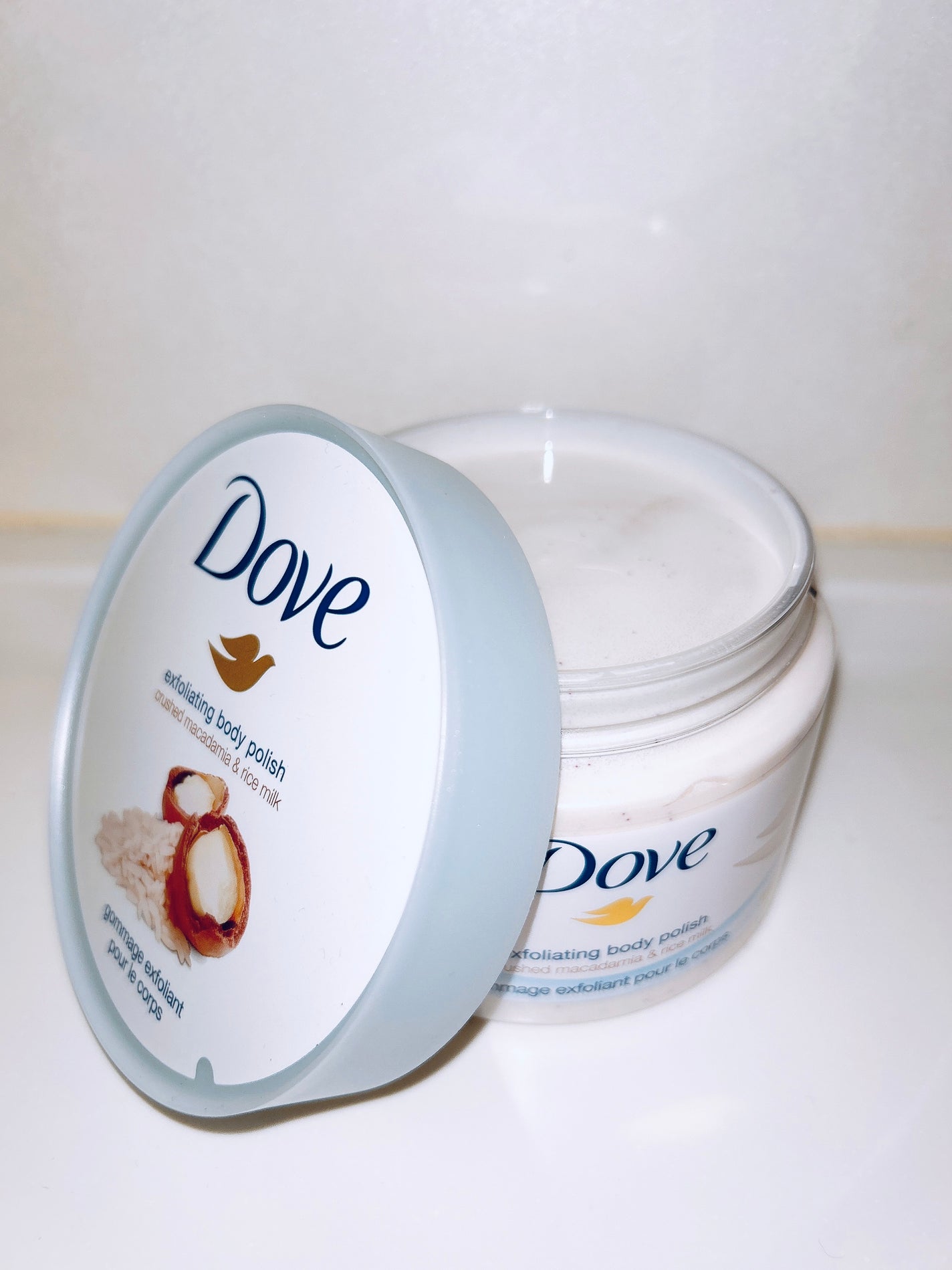 クリーミーボディスクラブ マカダミア&ライスミルク/ダヴ/ボディスクラブを使ったクチコミ(1枚目)