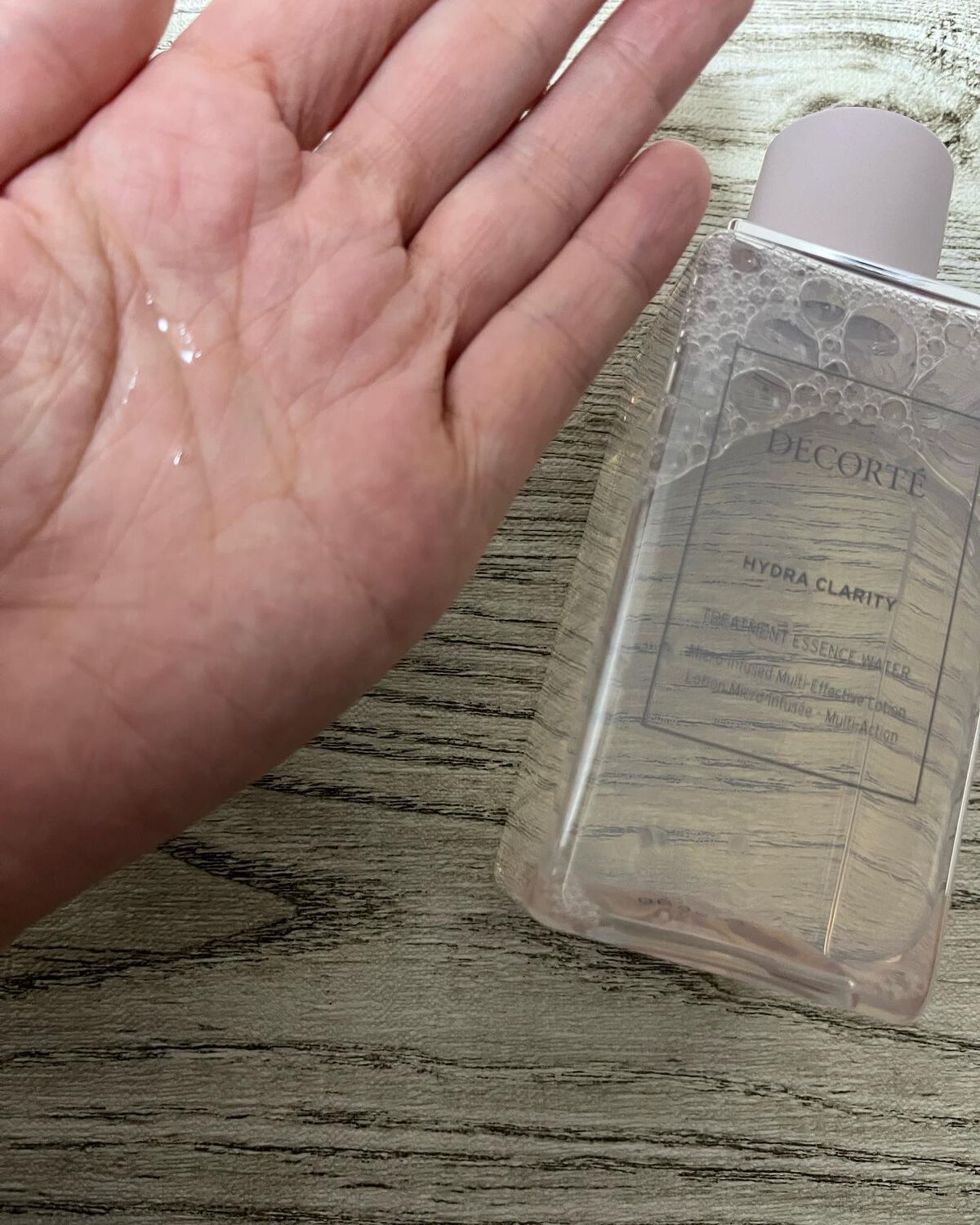 イドラクラリティ　薬用 トリートメント エッセンス ウォーター/DECORTÉ/化粧水を使ったクチコミ（3枚目）