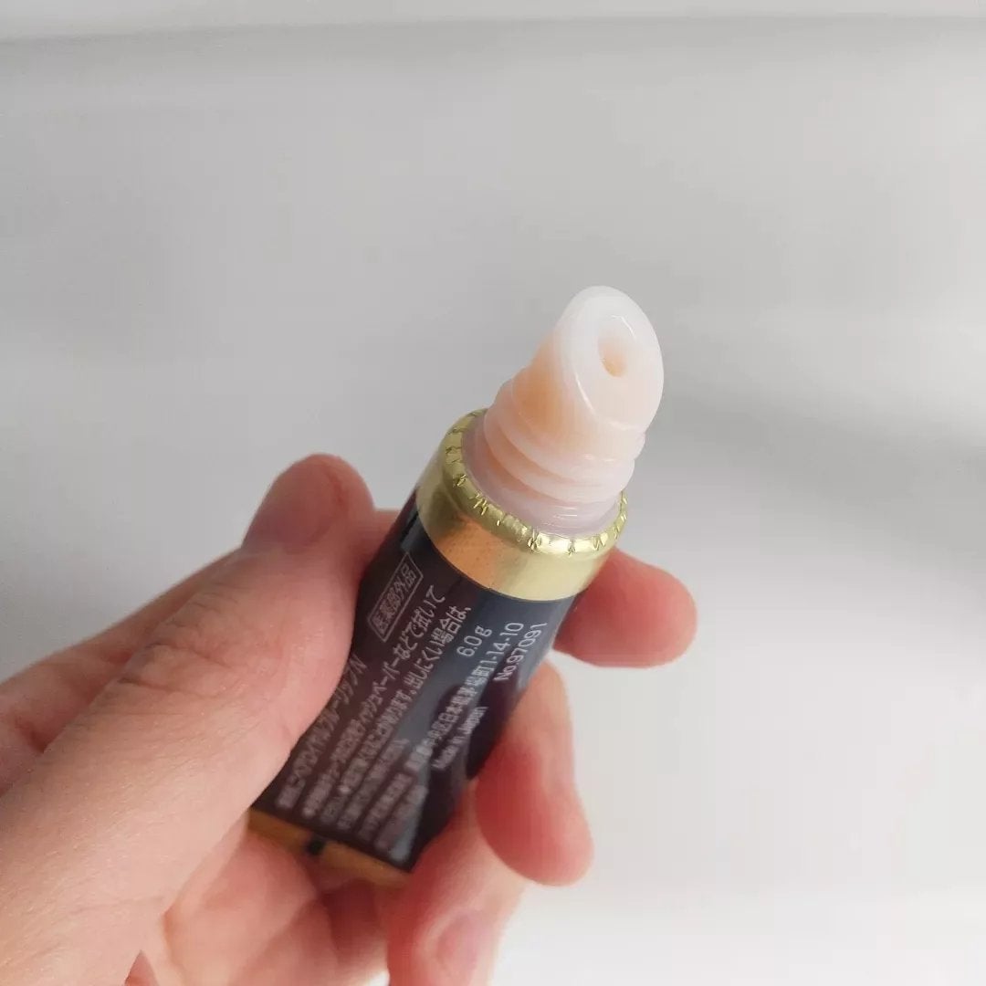 ニベア ロイヤルブルーリップ 濃密美容ケア/ニベア/リップ美容液を使ったクチコミ(3枚目)