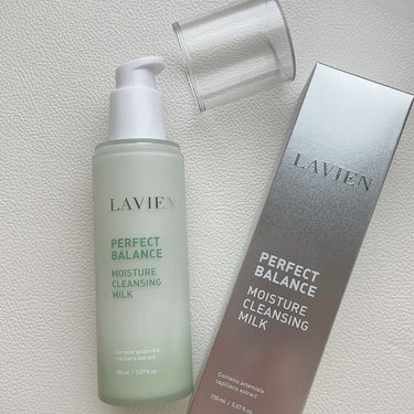 ▷▷▷
LAVIAN
パーフェクトバランス
モイスチャークレンジングミルク

癒しの香りとするりとメイクが落ちるクレンジング
カワラヨモギ配合なのでマスク生活にもぴったり♡

緩めのミルクで肌に馴染ませ