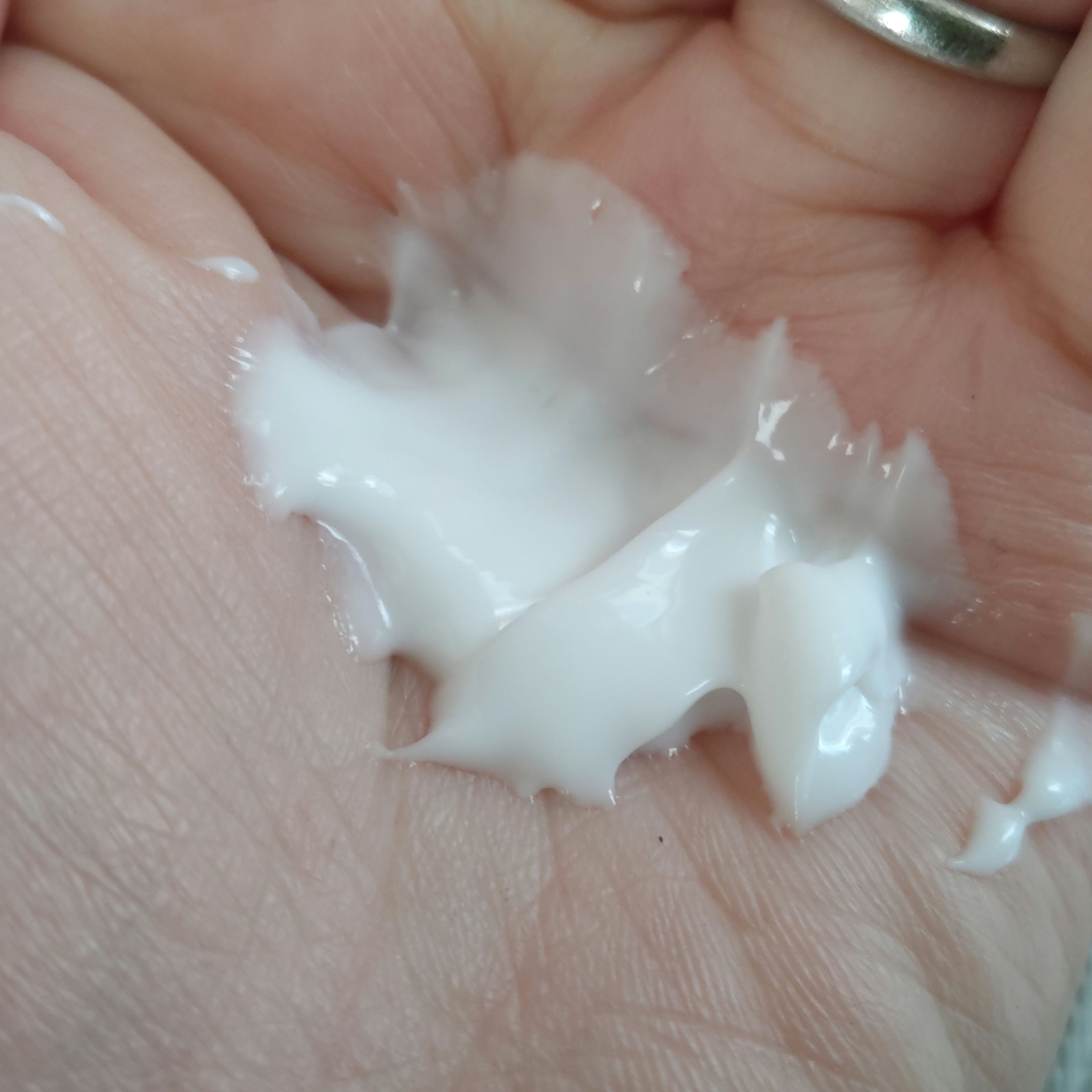 もちもちルミナスフェイスクリーム/DAMDAM/フェイスクリームを使ったクチコミ（3枚目）