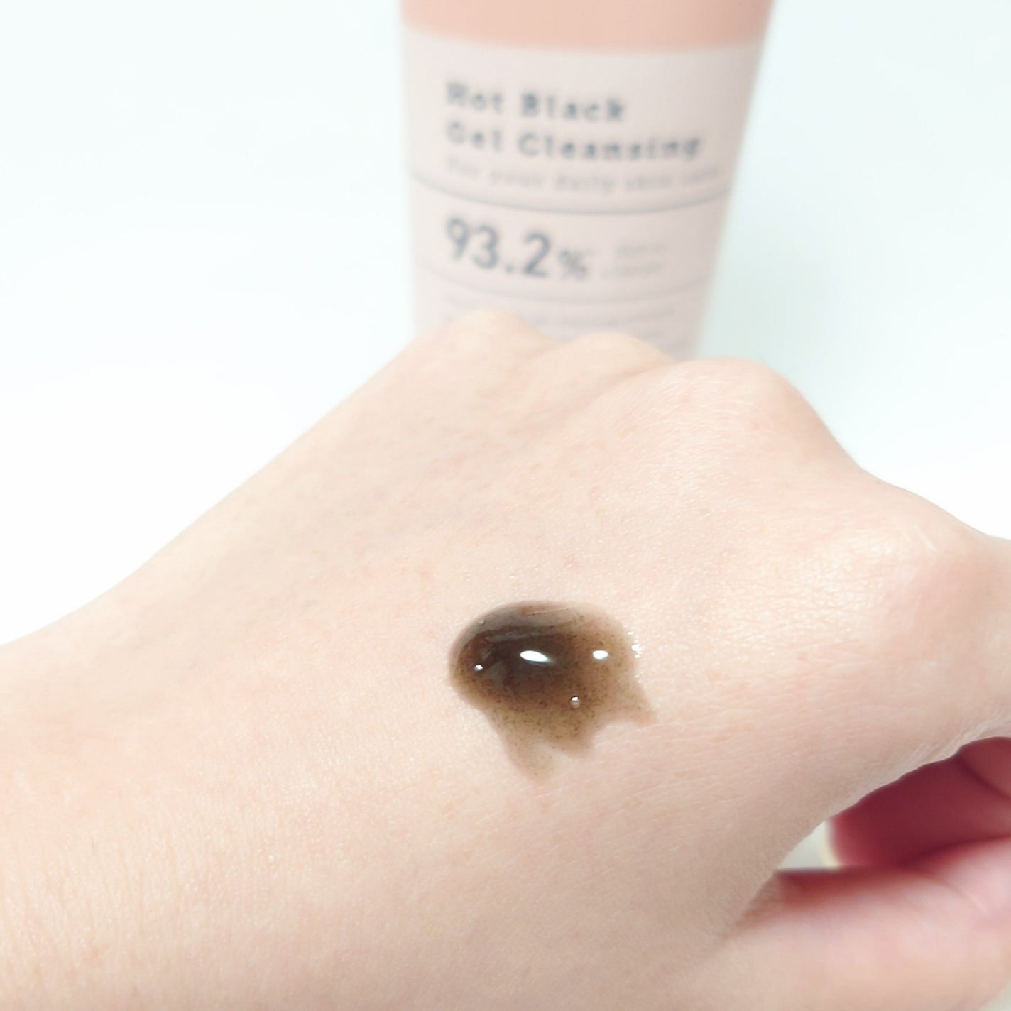 ホットブラックジェルクレンジング/.akaran/クレンジングジェルを使ったクチコミ(2枚目)