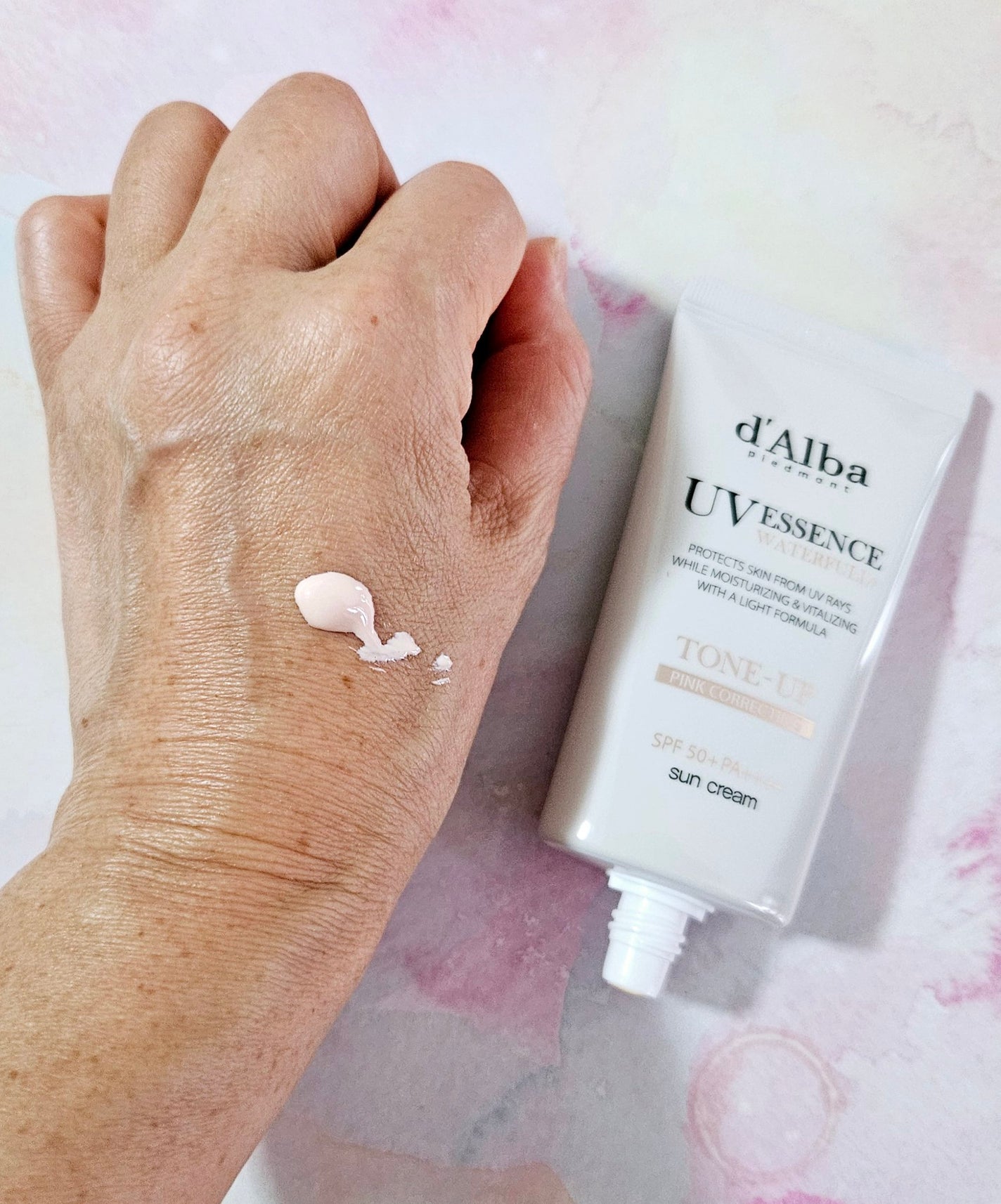 ウォータフルトーンアップサンクリーム/ダルバ/日焼け止めクリームを使ったクチコミ(2枚目)