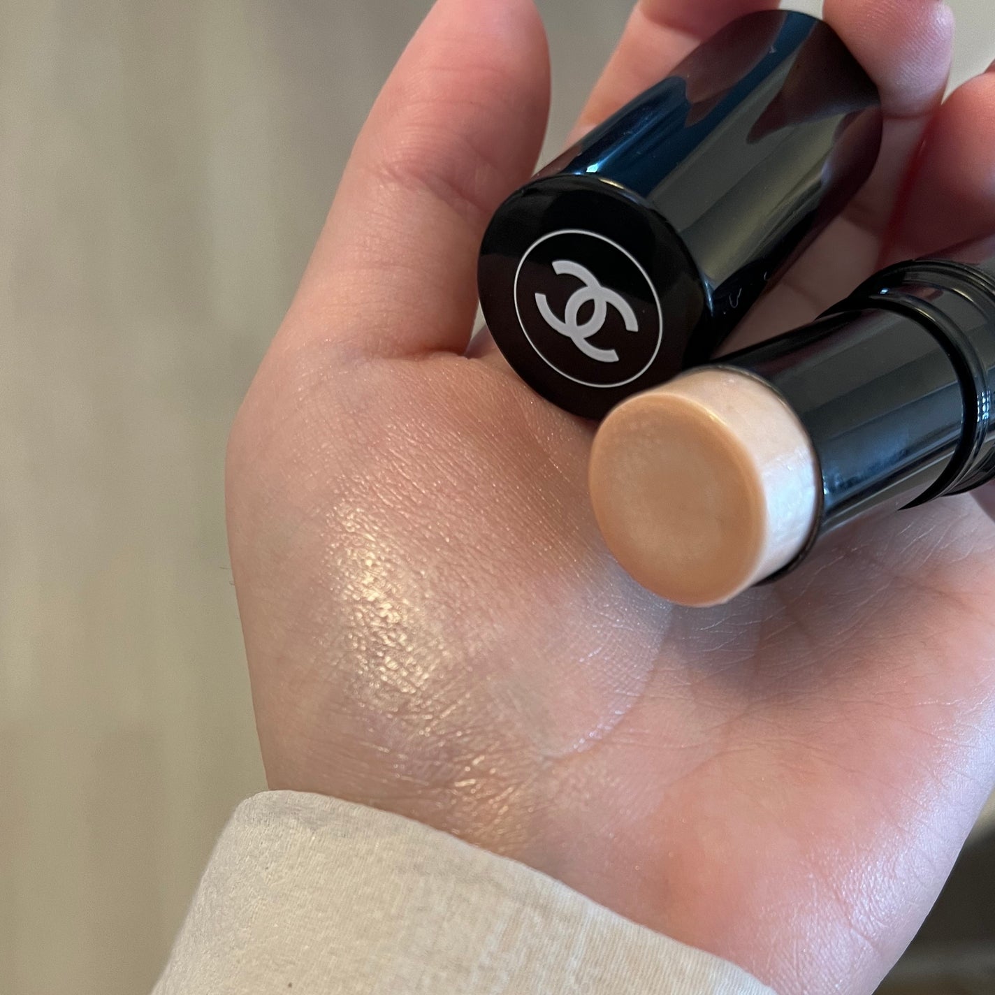 ボーム エサンシエル/CHANEL/スティックハイライトを使ったクチコミ(5枚目)