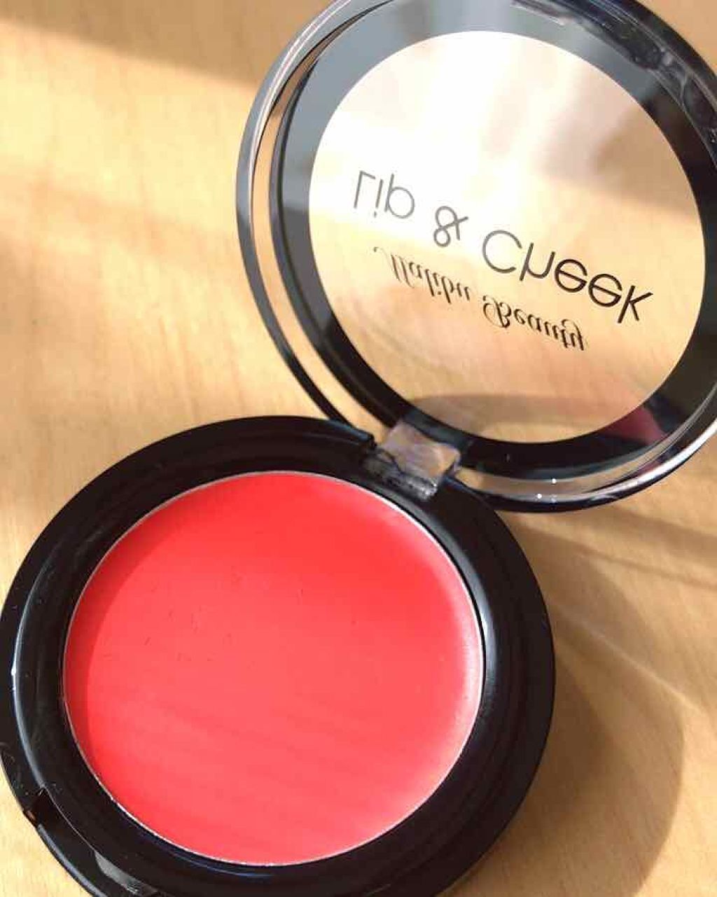 マリブビューティー リップ&チーク/DAISO/パウダーチークを使ったクチコミ（3枚目）