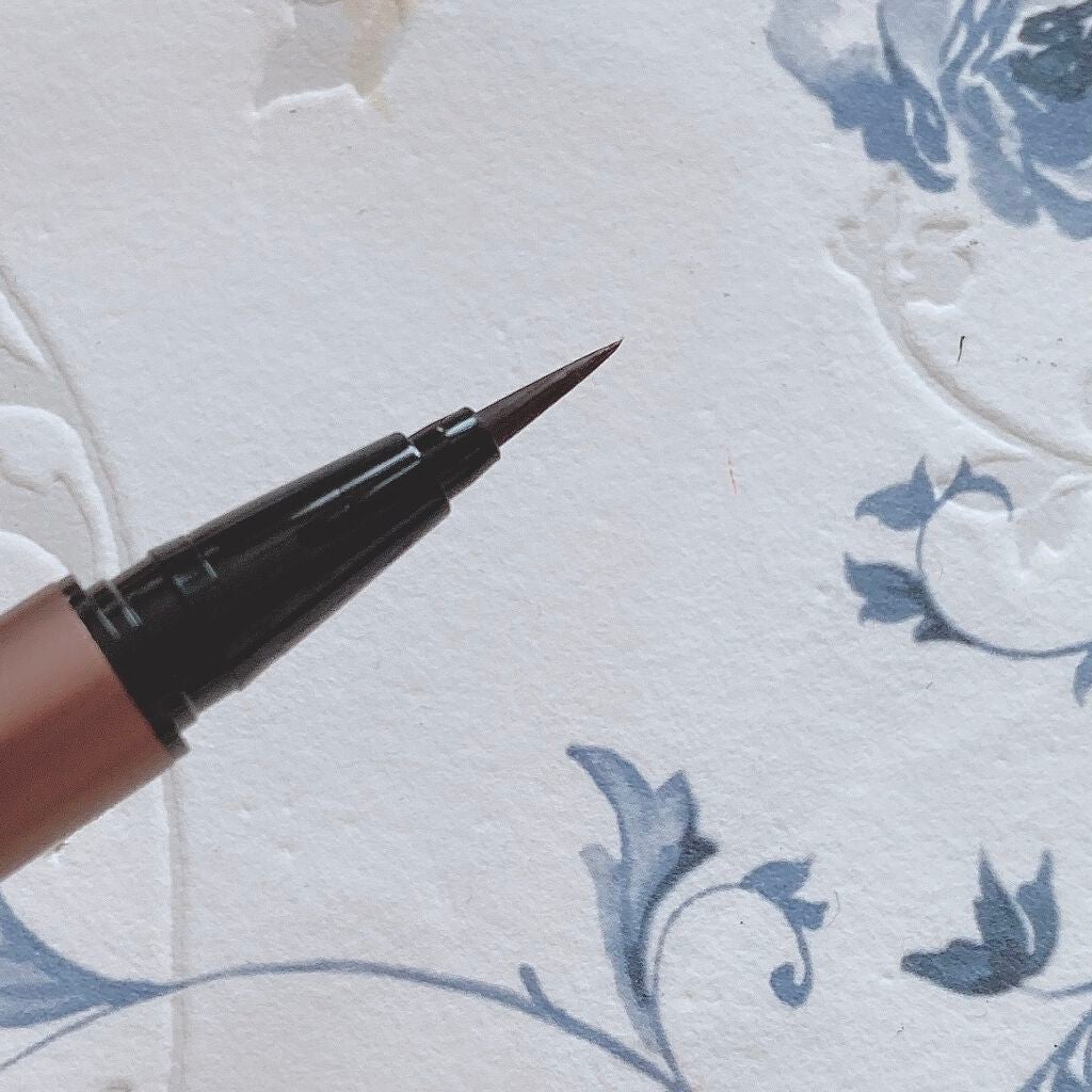 スキルレスライナー/LUMIURGLAS/リキッドアイライナーを使ったクチコミ(4枚目)