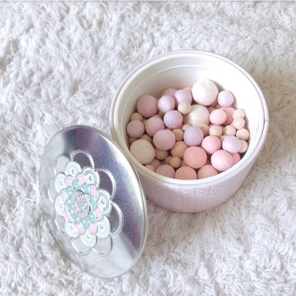 メテオリット ビーユ/GUERLAIN/フェイスパウダーを使ったクチコミ(1枚目)