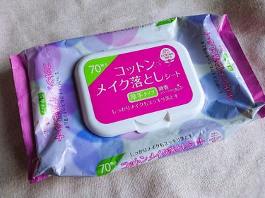 CFコットンメイク落としシート
70枚入
¥200ｰ300


70枚入ってるし、大判で厚め、安い!って最強やん〜みたいな感じで買いました😂

結果としては微妙だったので星2、、、


シートは、メッシ